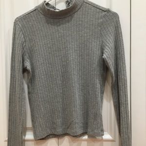 Never worn grey stretchy shirt